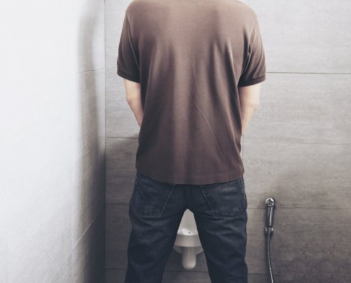 Αδύναμη ροή ούρων σε άνδρα